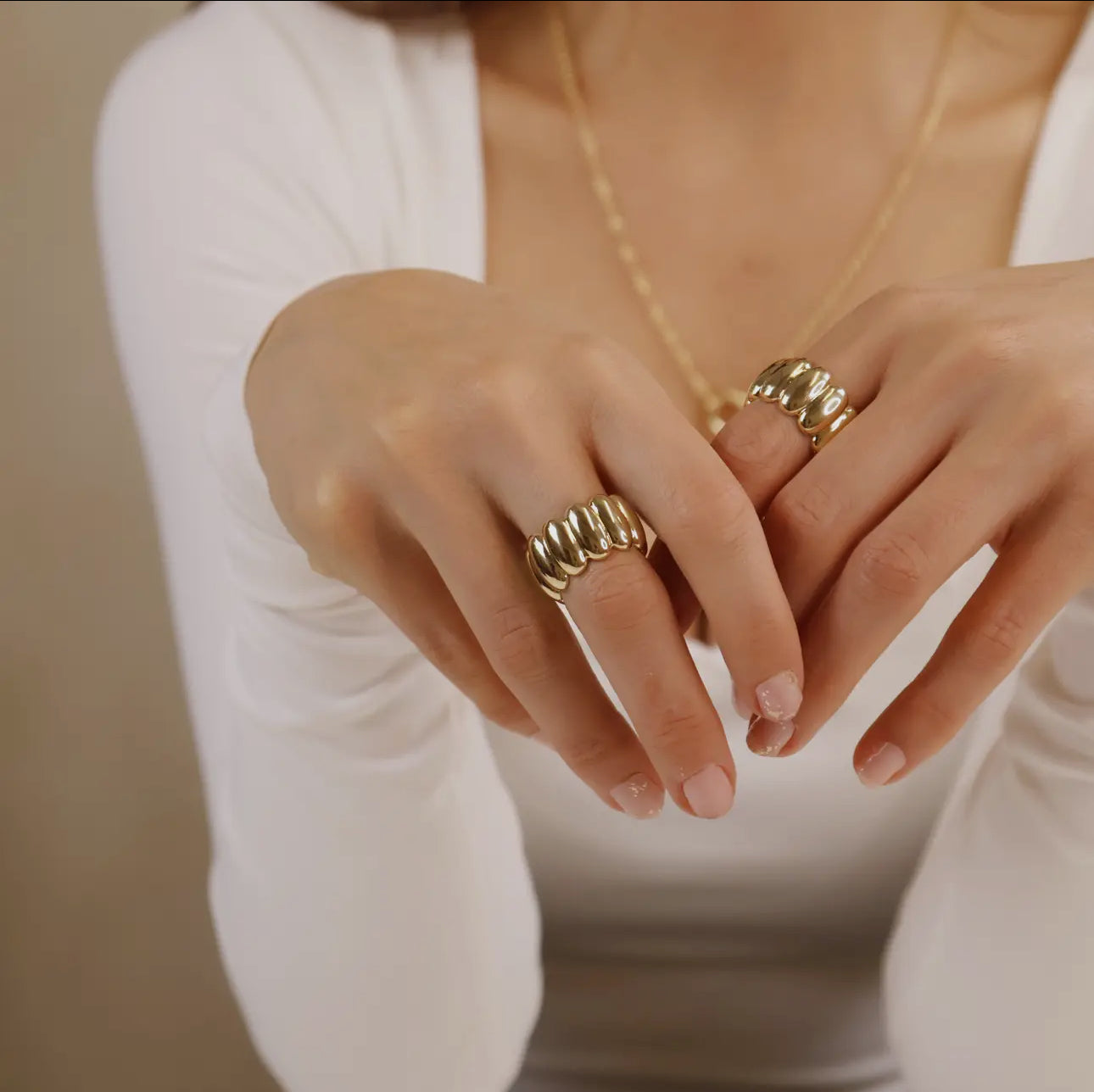 Oversized Scalloped Ring