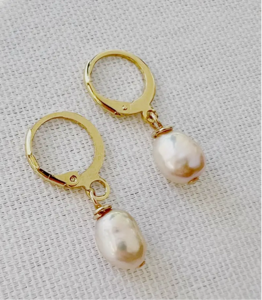 Isla Freshwater Pearl Huggie Hoop Earrings